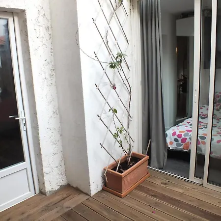 2 Pieces 4 Personnes Plein Centre 78359