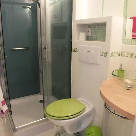 Appartement 2 Pieces 4 Personnes Plein Centre 78359