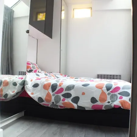 2 Pieces 4 Personnes Plein Centre 78359 Apartment
